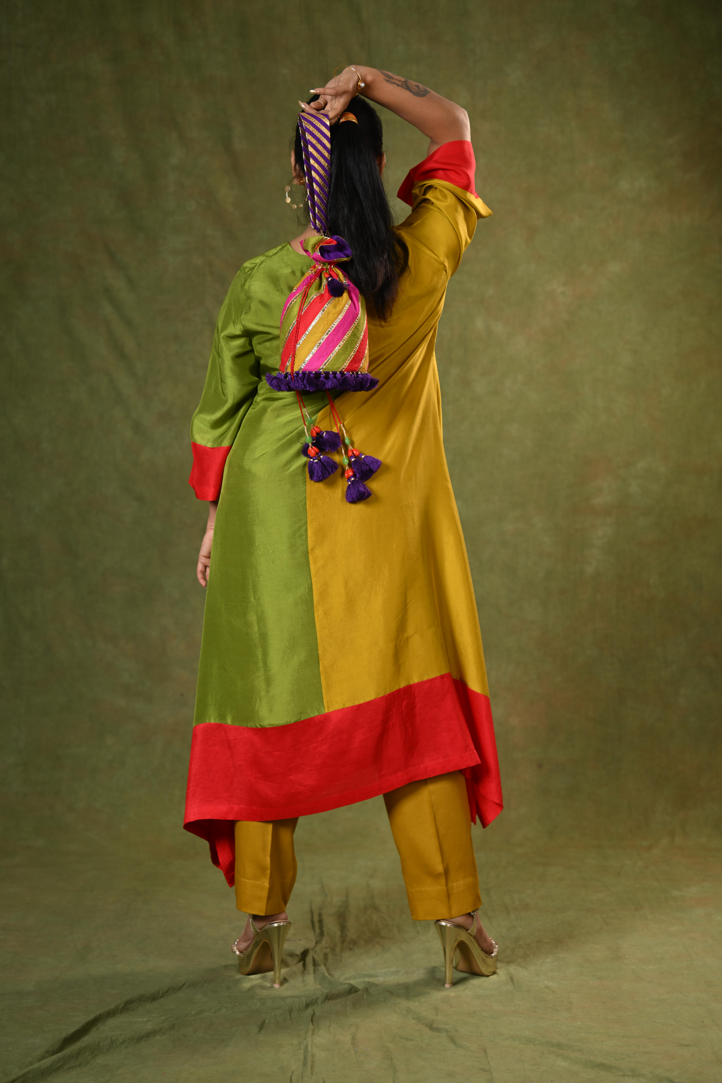 HUELETTE KURTA SET (MUSTARD/OLIVE)